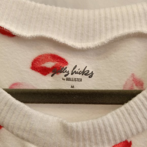 Gilly Hicks Crop Sweater - Like New Condition - Picture 2 of 4